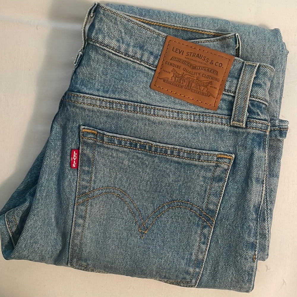 Levi’s light wash Jeans size 26!